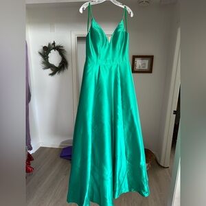 Jovani Formal/Prom/Evening Gown with pockets!